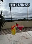EMPORIA COMFORTS - bar