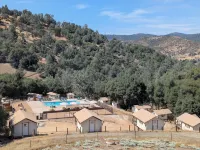 Wildhaven Yosemite Glamping - 3-Star