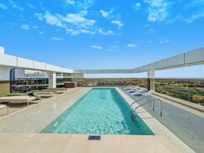 Bloomfields Studio Condor Golf Links 18 Hotels in Dubai Sports City