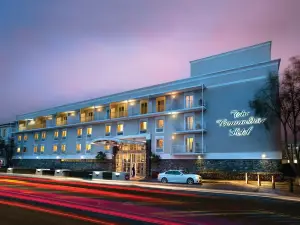 The Commodore Hotel