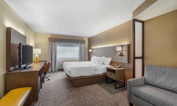 Comfort Inn & Suites Butler