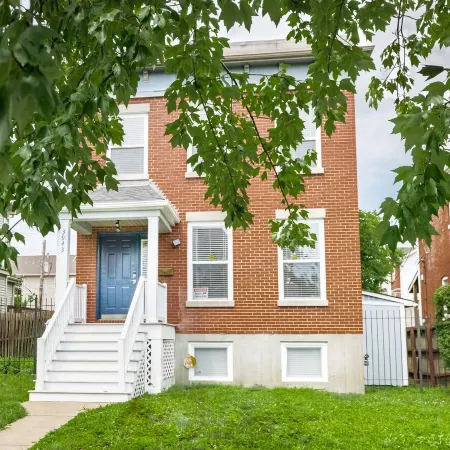 Perfect Getaway @ Cwe- Entire Home + Free Parking Near Fox, Universities & More!