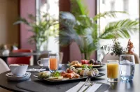 Warwick Geneva - Frühstück