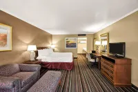 Days Inn & Suites by Wyndham Logan - Wifi
