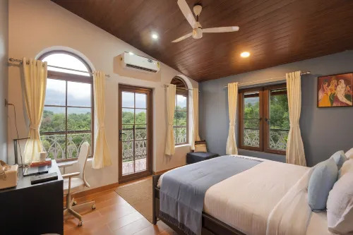 Alaya Stays Sreelakam 4BHK with Pvt Pool - 4-Star