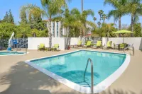 SpringHill Suites Pasadena Arcadia - Pools