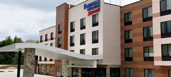 Fairfield Inn & Suites Omaha West Hotels in Omaha