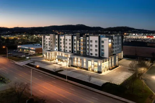 Fairfield Inn & Suites Franklin Cool Springs - Uima-altaat