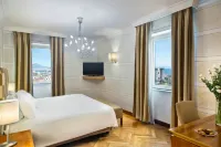 Renaissance Naples Hotel Mediterraneo - إطلالة على البحر