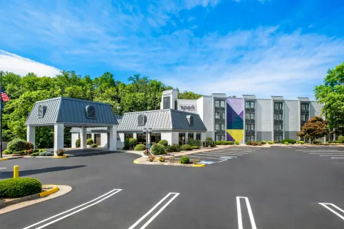 Spark by Hilton Staunton - Pet friendly