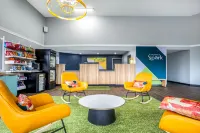 Spark by Hilton Kent Seattle - spa