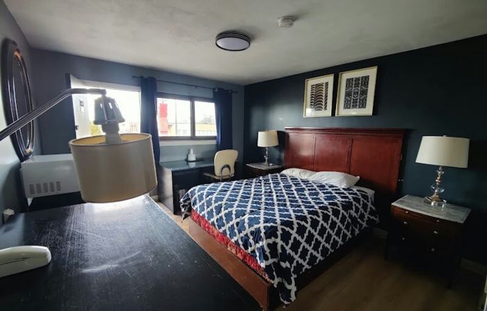 MOTEL EDGEBROOK CHICAGO NORTH SHORE  BY OYO