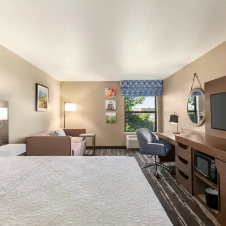 Hampton Inn Tracy