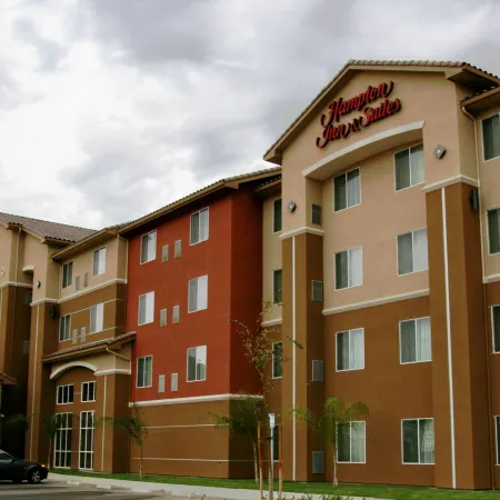Hampton Inn & Suites Bakersfield North-Airport