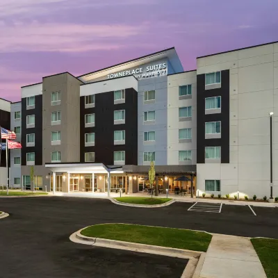 福特米爾卡羅溫茲大道TownePlace Suites酒店 鄰近卡罗温兹的酒店
