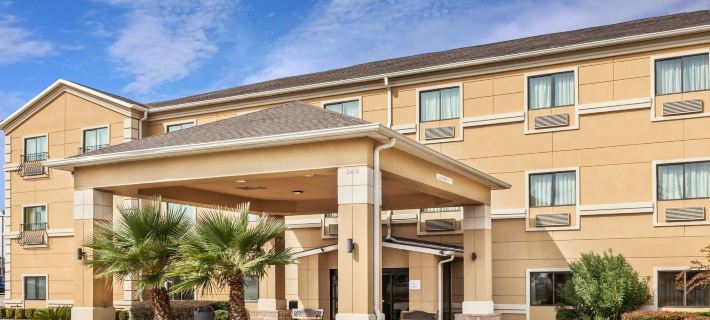 GRANDER INN & SUITES by IHG Hotels in Tyler