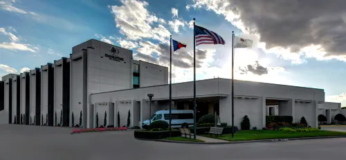 Doubletree by Hilton Arlington DFW South - Bares