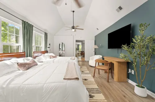 Peaceful Escape- Hot Tub, Game Room, Sleeps 16 - 2 étoiles