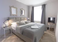 TM Suites - Airport Shuttle