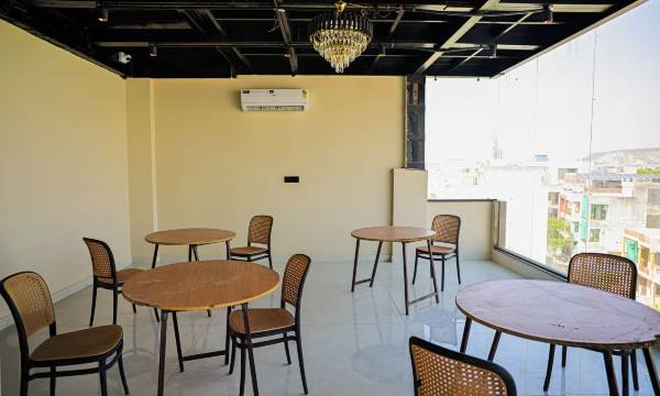 Hotel Walnut - Near Jaipur Airport