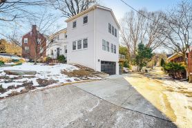 7 Mi to National Mall: Bright DC Studio!