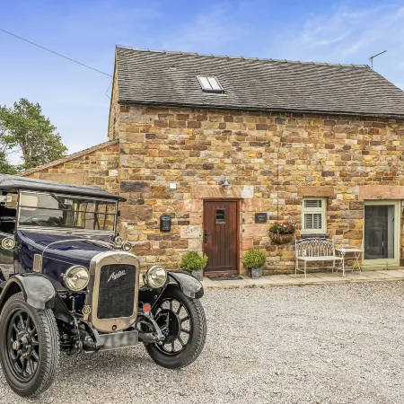 Chic Cosy Rustic Barn Alton Towers Peaks