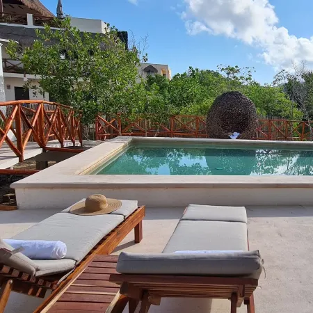 Sanyama Holbox