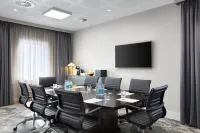 Hampton by Hilton Bristol Airport - موقف سيارات
