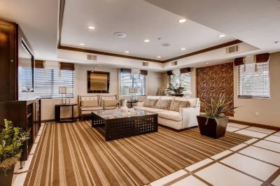 Other #1 Location - Fast Wifi - Work Area - 2Br/2.5 Bath - Free Parking (FV1) Photo