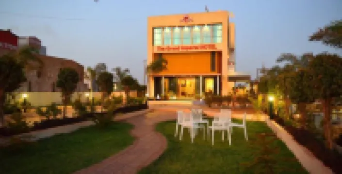 The Grand Imperial Hotel