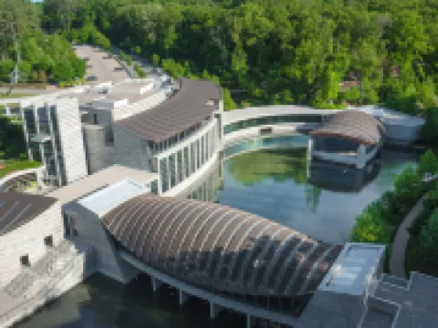 โรงแรม ฮอลิเดย์ อินน์ สปริงเดล/เฟย์เอตต์วิลล์ แอเรีย บาย IHG โรงแรมในสปริงเดล