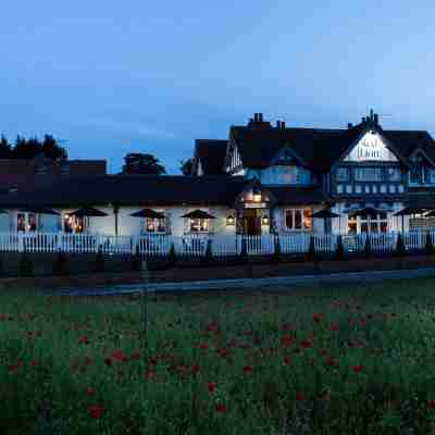 The Red Lion Inn by Chef & Brewer Collection Hotel Exterior