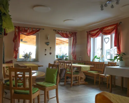 Wirtsberg Pension & Cafe Hotels in Eching