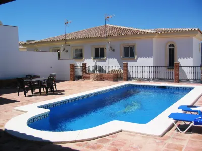 Luxury Villa at Alhaurin Golf nr Mijas, Pvt Heated Pool, Wifi, Aircon, Fab Views Hotels near Sabores Ole