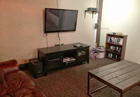 #09 - Snowline Lodge