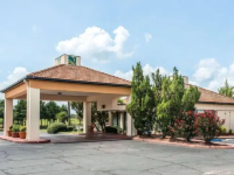 クオリティイン マリアナ サウス ジャクソンのホテル