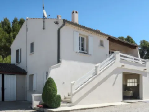 Domaine de Majobert Hotels in Visan