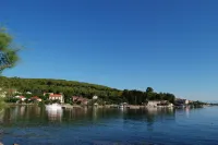 Detached House Miketa Hotels in Opcina Preko