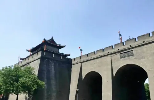 HanTing Hotel (Xi'an Bell and Drum Tower Wulukou Subway Station) Dekat Hotel Photos