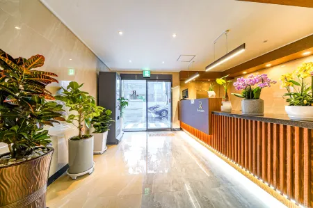 Ulsan Jinha Hotel Lorento Отели рядом с достопримечательностью «Jinha Beach»