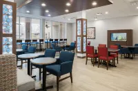 Holiday Inn Express & Suites West Plains Southwest