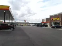 Quality Inn - parking