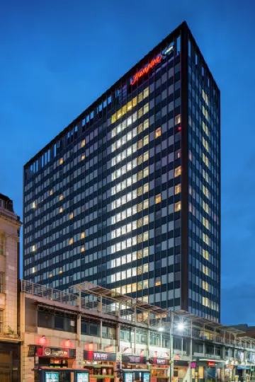 Hampton by Hilton Birmingham Broad Street Отели рядом с достопримечательностью «Галерея «Айкон»»