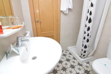 Hotel Queens - Adults Only