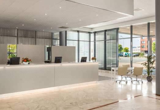 1. NH 암스테르담..