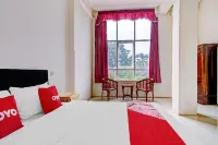 OYO Life 90544 Grand Redisa Hotels near Wijaya