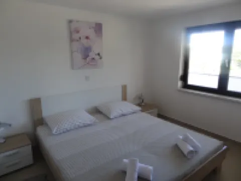 Ilsad Apartments. Apartment with Pool 80 Meters from Sea. Great Location.