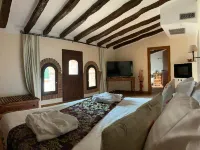 La Figuerola Hotel & Restaurant Hotels near Cala Bot