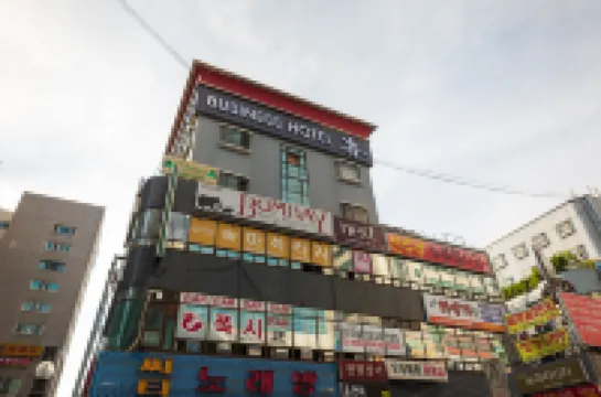 Changwon Jungangdong Business Hotel Hue