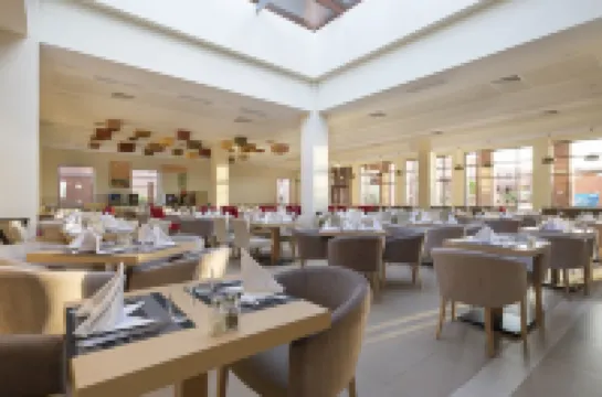 ビー リブ エクスペリエンス マラケシュ パルメライエ- オールインクルーシブ